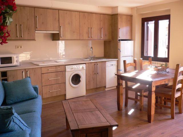 Apartamentos Turisticos Batlle Laspaúles Kültér fotó